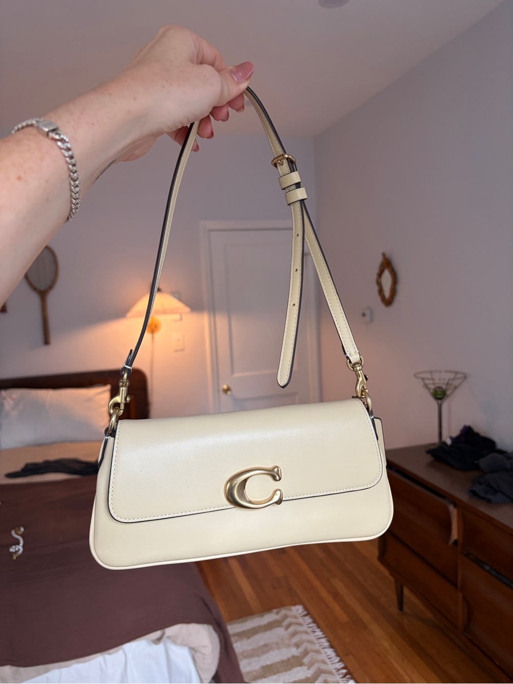 Coach Cream Baguette ‘Jet’ Shoulder Bag - Picture 2 of 11